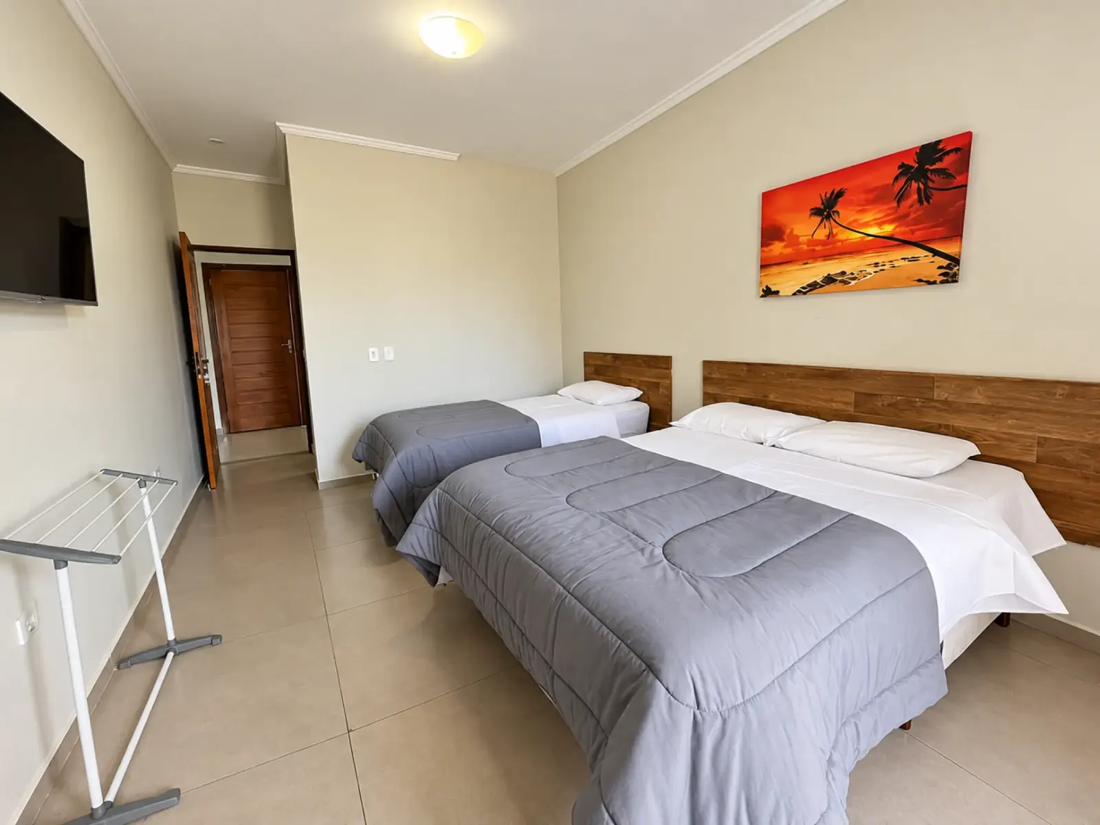 Quarto Triplo Superior com camas de solteiro e casal